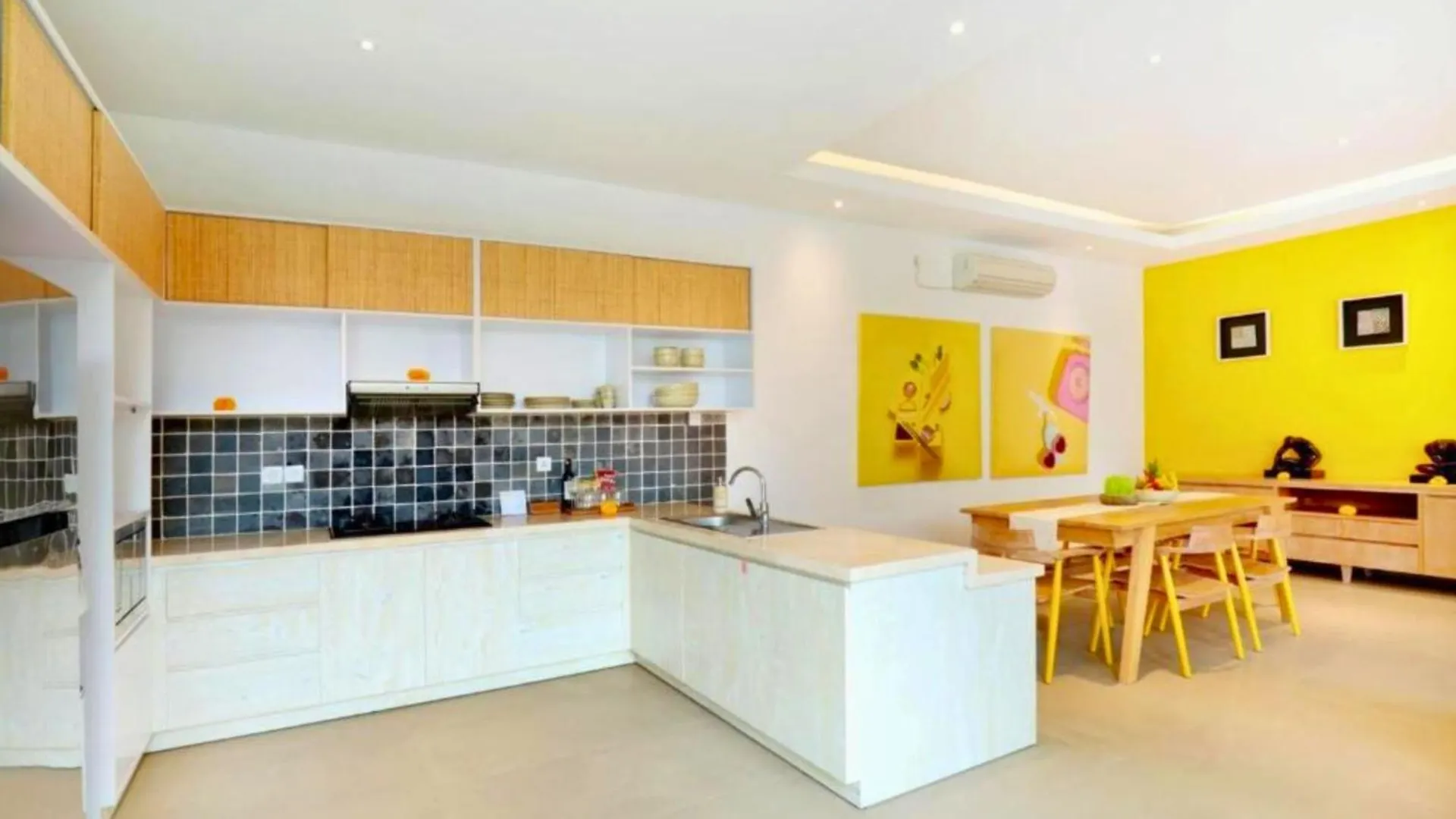 Sweet 3 Bedroom Private Pool Villa Garden View Zn116 Kerobokan  0*, Kerobokan (Bali)